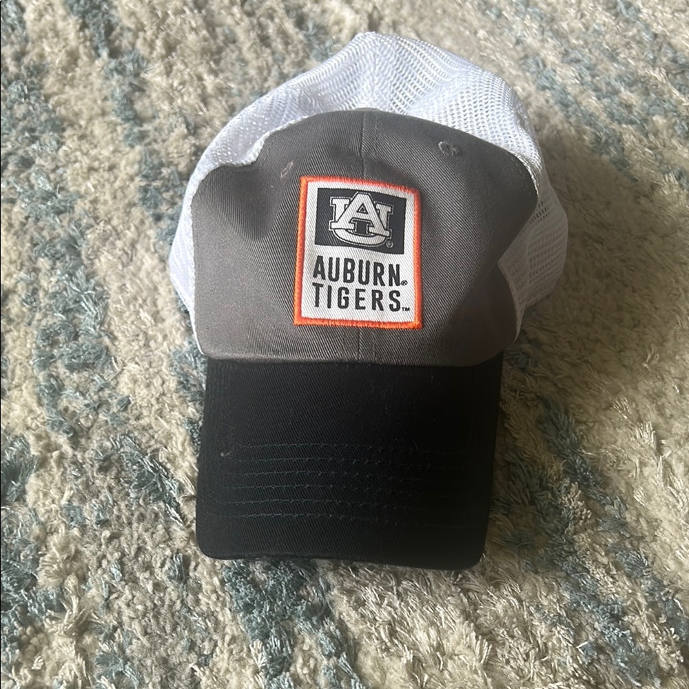 Auburn Tigers Gray and Black Cap